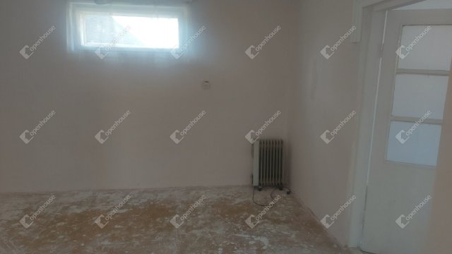 Eladó családi ház, Kaszaperen 6.5 M Ft, 3 szobás