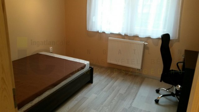 Kiadó téglalakás, albérlet, Szegeden 195 E Ft / hó, 1+1 szobás