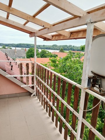 Eladó családi ház, Pakson 95 M Ft, 5 szobás