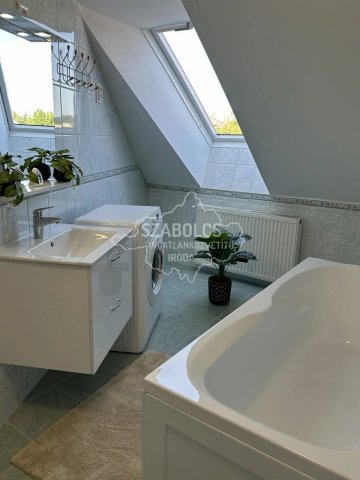 Kiadó téglalakás, albérlet, Nyíregyházán 180 E Ft / hó