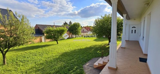 Eladó családi ház, Geresdlakon 28 M Ft, 2 szobás