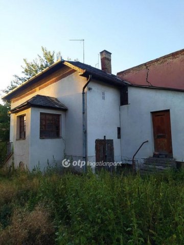 Eladó családi ház, Nyíregyházán 26 M Ft, 1+1 szobás