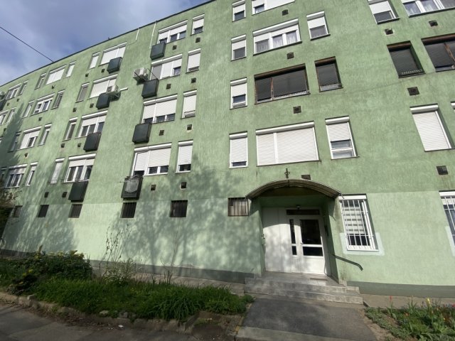Kiadó téglalakás, albérlet, Miskolcon 100 E Ft / hó, 2 szobás