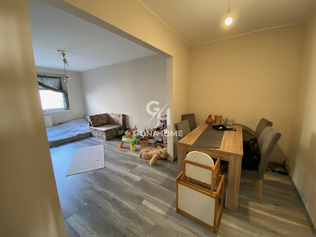 Kiadó panellakás, albérlet, Veszprémben 160 E Ft / hó