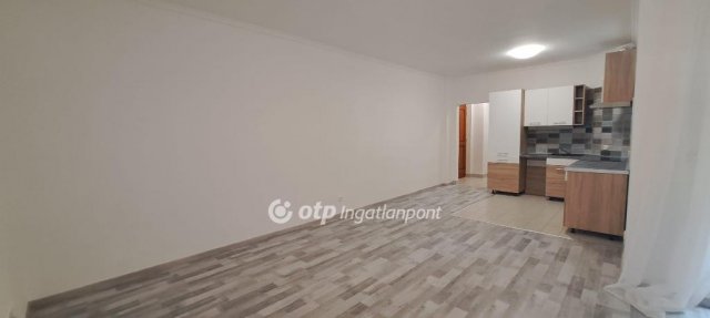 Eladó téglalakás, Budapesten, XX. kerületben 45.5 M Ft, 1 szobás