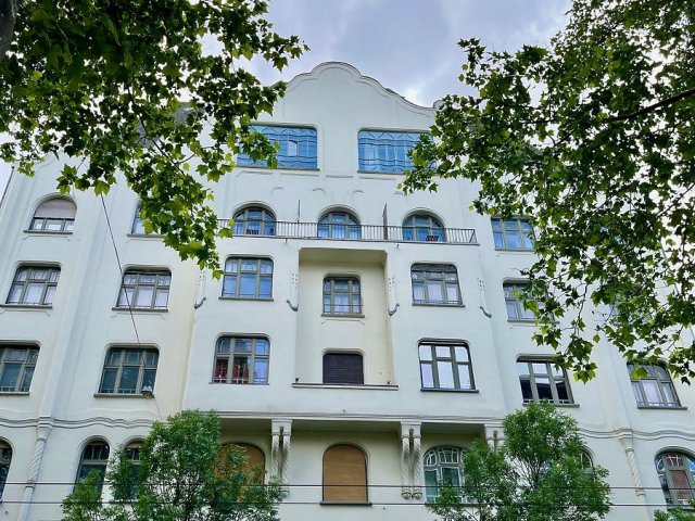 Eladó téglalakás, Budapesten, VI. kerületben 89.9 M Ft, 2 szobás