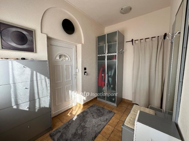 Eladó családi ház, Nyíregyházán 85 M Ft, 4+1 szobás
