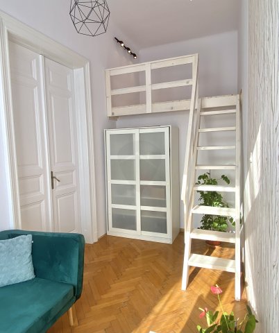 Eladó téglalakás, Budapesten, VI. kerületben 77.9 M Ft