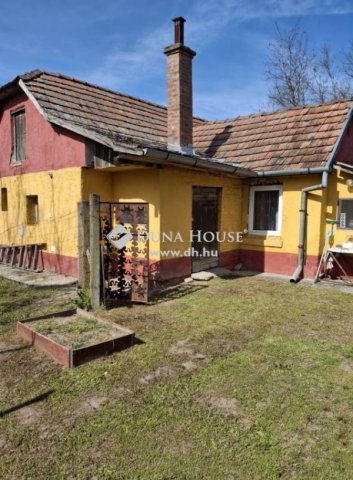 Eladó családi ház, Ballószögön 19.9 M Ft, 2 szobás
