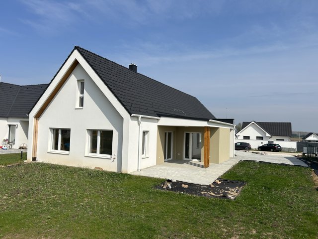 Eladó családi ház, Fertőszéplakon 177.356 M Ft, 3 szobás