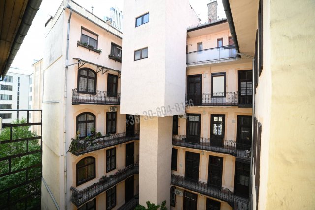 Eladó téglalakás, Budapesten, IX. kerületben 57.5 M Ft, 1 szobás