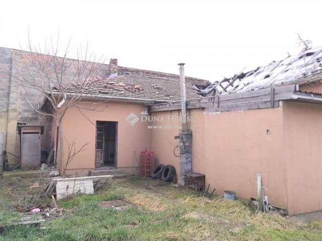 Eladó családi ház, Budapesten, XVIII. kerületben 49.9 M Ft