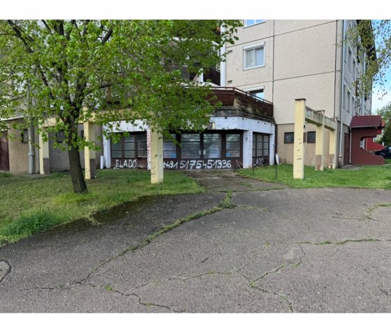 Eladó téglalakás, Oroszlányban, Takács Imre utcában 32 M Ft