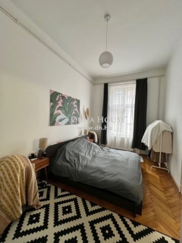 Eladó téglalakás, Budapesten, VI. kerületben 134.9 M Ft