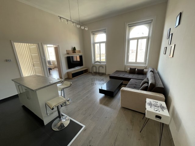 Kiadó téglalakás, albérlet, Budapesten, VI. kerületben