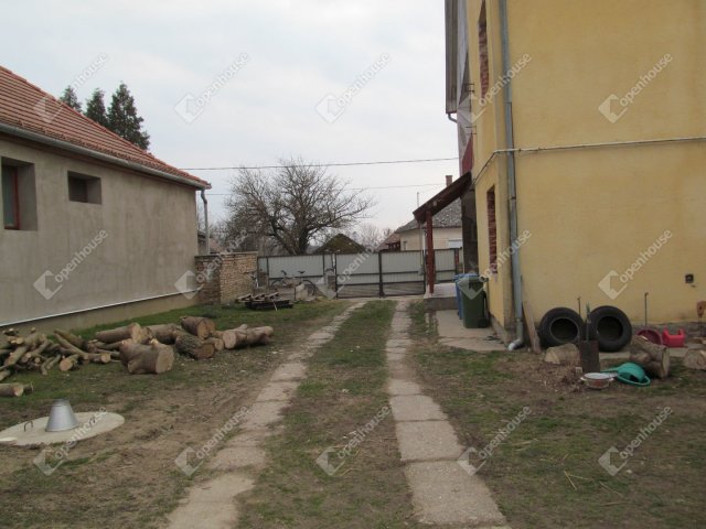 Eladó családi ház, Somogysárdon 25 M Ft, 5 szobás