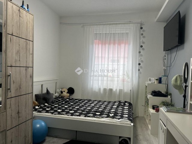 Eladó családi ház, Szigethalmon 130 M Ft, 4 szobás