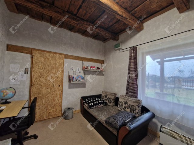Eladó ikerház, Ászáron 29.9 M Ft, 3 szobás