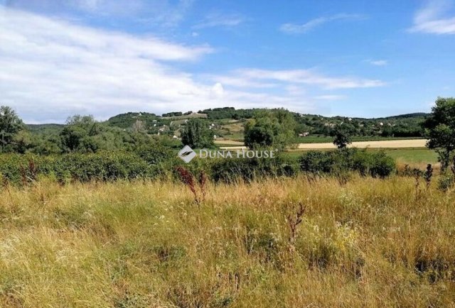 Eladó telek, Pécselyen 50 M Ft / költözzbe.hu