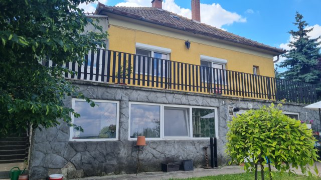 Eladó családi ház, Kulcson 48 M Ft, 3 szobás