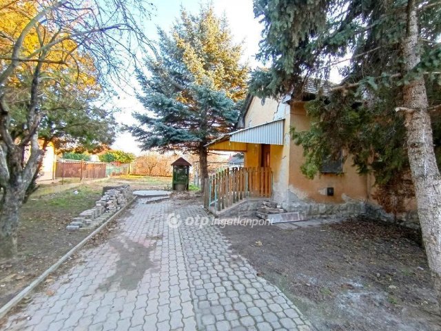 Eladó családi ház, Érden 45.9 M Ft, 4 szobás