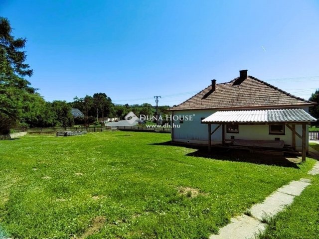 Eladó családi ház, Pécsváradon 36 M Ft, 3 szobás