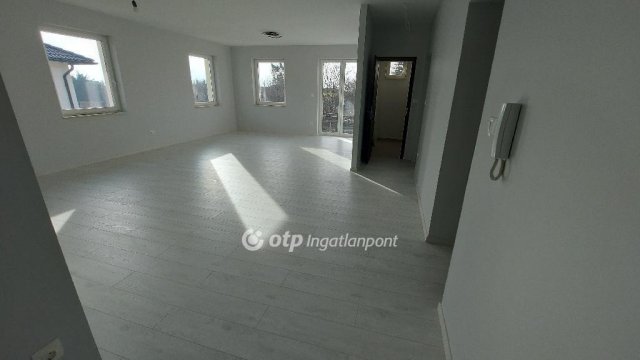 Eladó családi ház, Érden 129.9 M Ft, 5 szobás