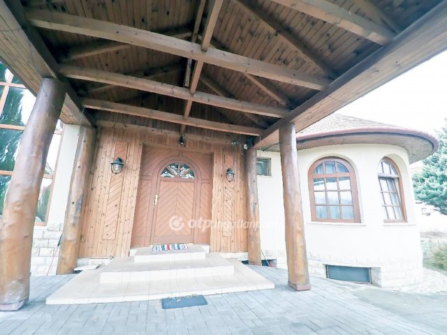 Eladó családi ház, Debrecenben 199 M Ft, 4+1 szobás