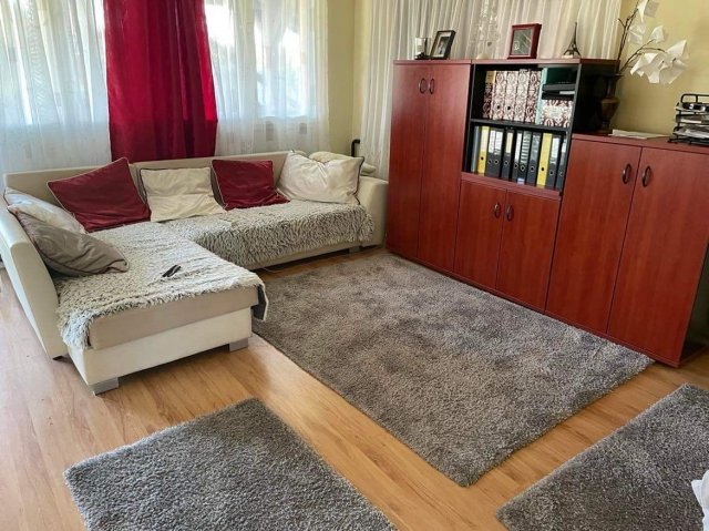 Eladó családi ház, Hatvanban 129 M Ft, 6 szobás