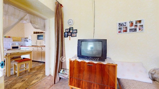 Eladó családi ház, Szentistvánon 14.99 M Ft, 2+2 szobás