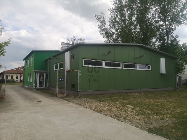 Eladó ipari ingatlan, Mórahalmon 220 M Ft / költözzbe.hu