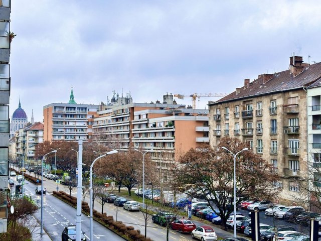 Eladó téglalakás, Budapesten, II. kerületben 120 M Ft, 2 szobás