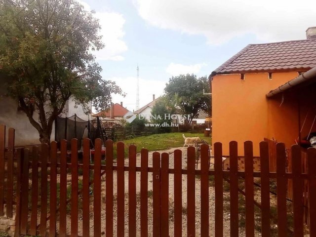 Eladó családi ház, Vajszlón 22.9 M Ft, 3 szobás