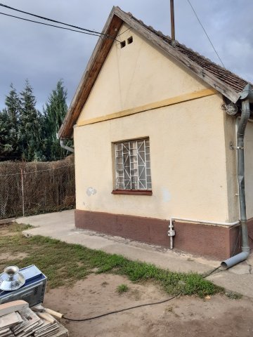 Eladó családi ház, Budapesten, XVIII. kerületben 65 M Ft