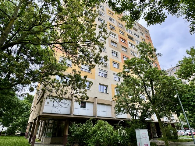 Eladó panellakás, Budapesten, III. kerületben 72 M Ft, 3 szobás