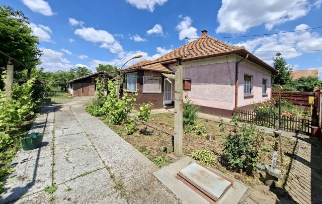 Eladó családi ház, Csorváson 17.9 M Ft, 3 szobás