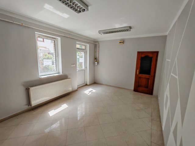 Kiadó üzlethelyiség, Nyíregyházán 100 E Ft / hó, 1 szobás