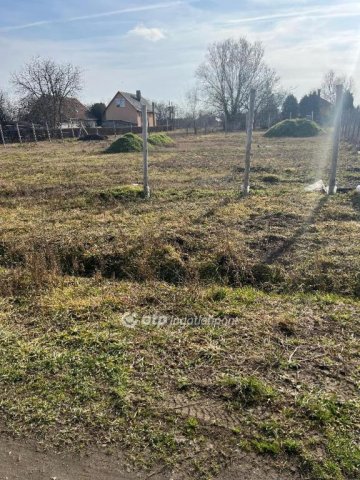 Eladó telek, Törtelen 3.5 M Ft / költözzbe.hu
