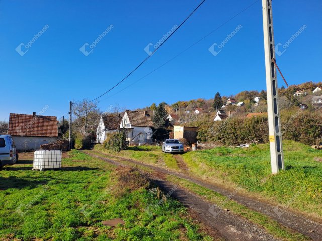 Eladó telek, Pécsett 13 M Ft / költözzbe.hu