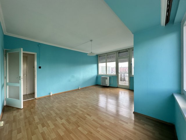 Eladó téglalakás, Békéscsabán 24.99 M Ft, 2 szobás