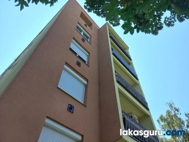 Eladó téglalakás, Zalaegerszegen 29.5 M Ft, 2 szobás