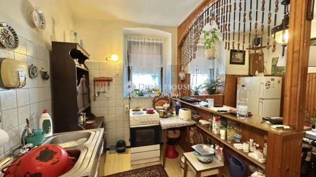 Eladó családi ház, Pilisborosjenőn 89.99 M Ft, 3 szobás