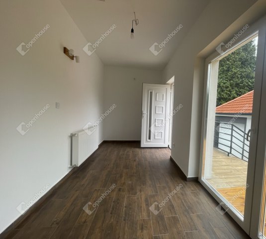 Eladó családi ház, Tatabányán 118 M Ft, 2+1 szobás