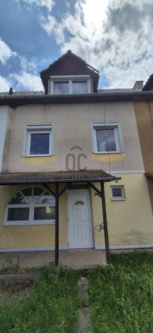 Eladó sorház, Abádszalókban 32 M Ft, 4 szobás
