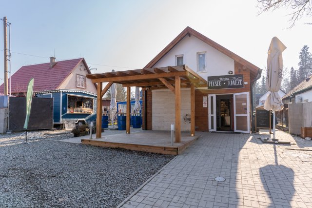 Eladó üzlethelyiség, Szigetmonostorban 139.9 M Ft, 2 szobás