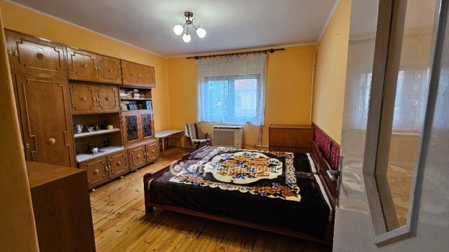 Eladó családi ház, Mezőkövesden 38 M Ft, 3 szobás