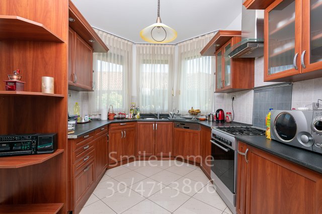 Eladó családi ház, Szombathelyen 135 M Ft, 4 szobás