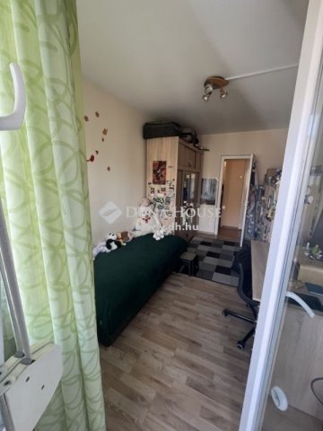 Eladó panellakás, Budapesten, X. kerületben 54 M Ft, 2 szobás