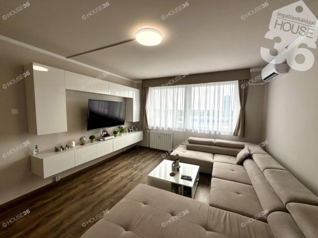 Eladó panellakás, Kiskunfélegyházán 34.9 M Ft, 2 szobás