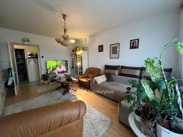 Eladó panellakás, Budapesten, XXI. kerületben 62.9 M Ft